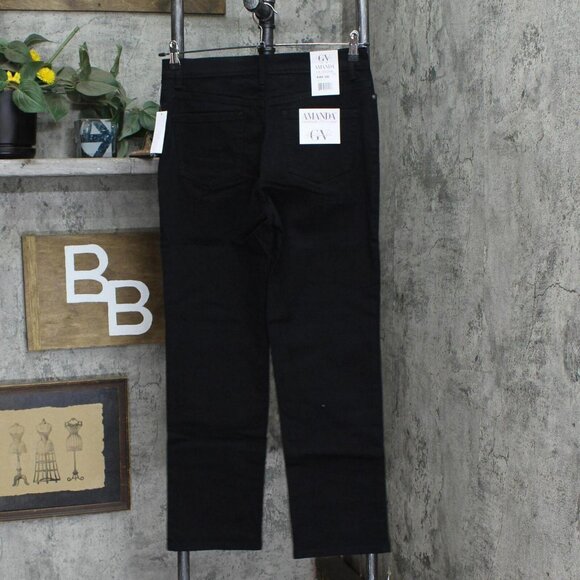 NWT Gloria Vanderbilt Classic High Rise Tapered Jean B31000 10P Black Wash - Picture 3 of 7